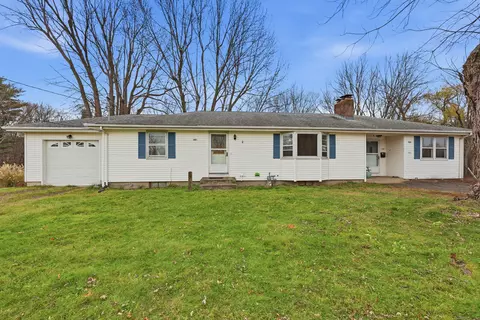 140 Cooke St, Plainville, CT 06062