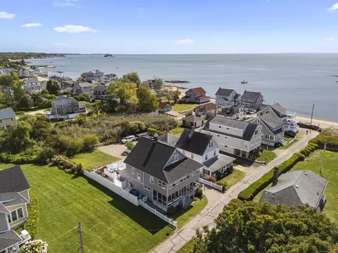 115 Harbor Ave, Madison, CT 06443
