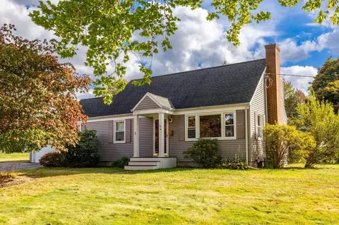 34 Clayton Dr, Wethersfield, CT 06109