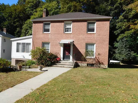 60 E St, Derby, CT 06418