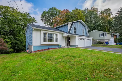 124 Williamson Dr, Waterbury, CT 06710