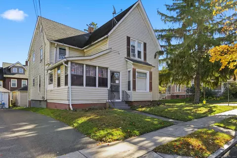 410 High St, Middletown, CT 06457