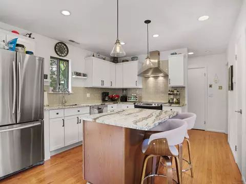 2437 Bedford St #C13, Stamford, CT 06905