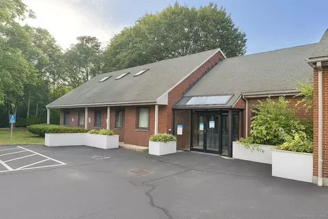 160-184 Wolcott St, Bristol, CT 06010