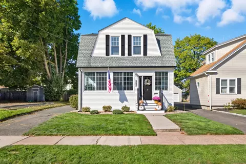 287 Whiting Ln, West Hartford, CT 06119
