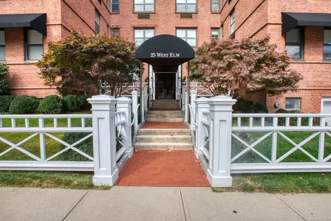 25 W Elm St #36, Greenwich, CT 06830