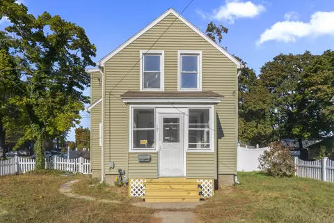 17 Laurel St, Plainville, CT 06062