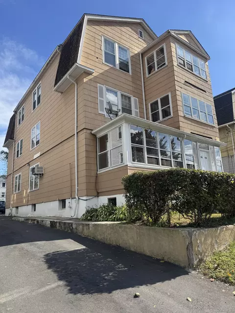 238 Enfield St, Hartford, CT 06112