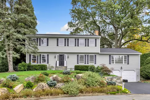 105 Charter Oak Rd, Fairfield, CT 06824