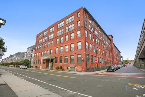 145 Canal St #10, Shelton, CT 06484