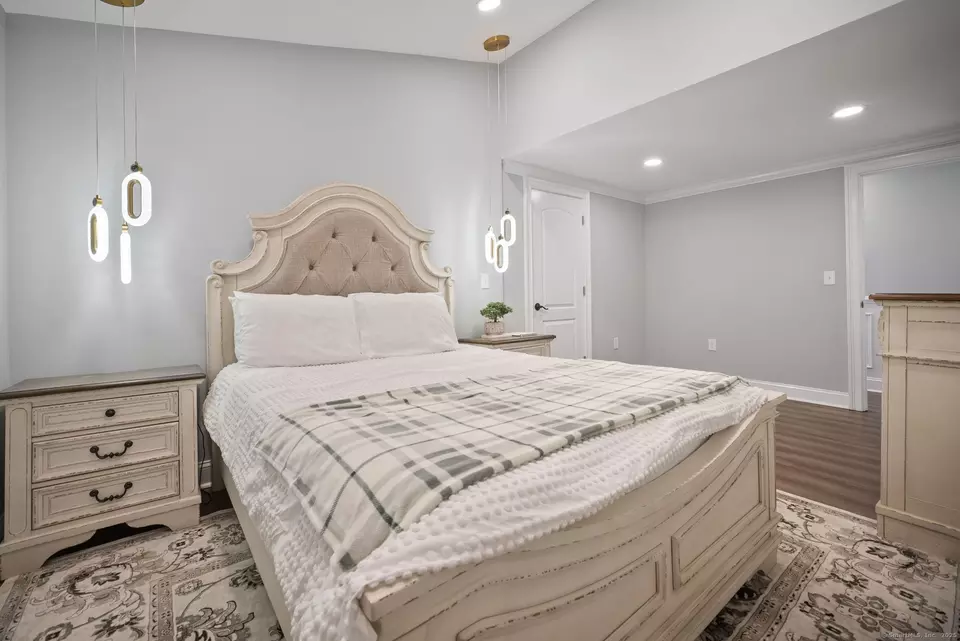 Bedroom - 48 Suffolk Dr, East Hartford, CT 06118 photo 5 of 7