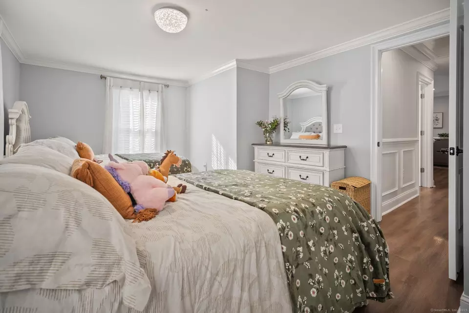 Bedroom - 48 Suffolk Dr, East Hartford, CT 06118 photo 6 of 7