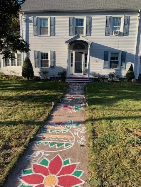 85 Henry St, Manchester, CT 06042