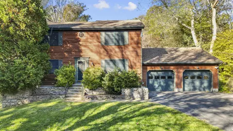 30 Pautipaug Hill Rd, Franklin, CT 06254