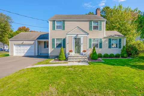 74 Westford Dr, Southport, CT 06890