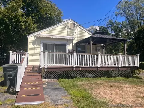196 Monroe St, Milford, CT 06460
