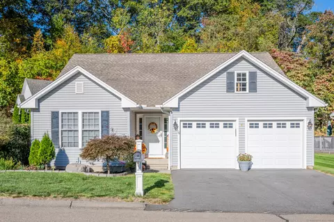 286 Beth Ln #16, Waterbury, CT 06705