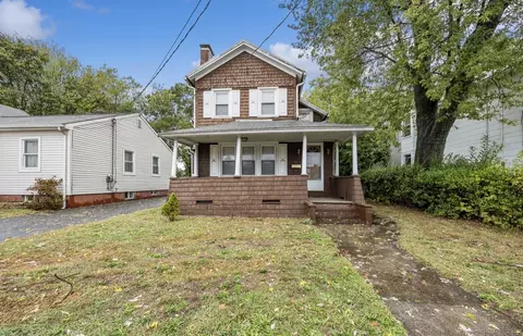 25 Richards St, West Haven, CT 06516