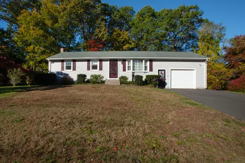 60 Tracy Cir, Windsor Locks, CT 06096