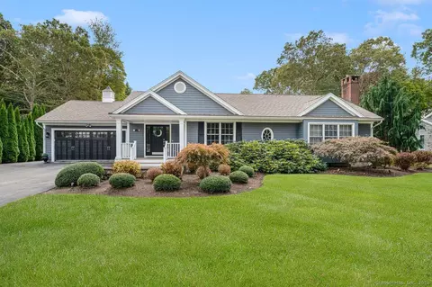 53 Westwood Dr, Groton, CT 06340