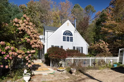 101 Sand Rd, North Canaan, CT 06018