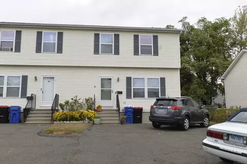 9 Observatory Pl #A, Norwalk, CT 06854