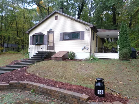 144 Buena Vista Rd, Coventry, CT 06238