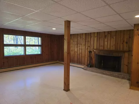 Living - 32 Old Green Rd, Sandy Hook, CT 06482 photo 9 of 9