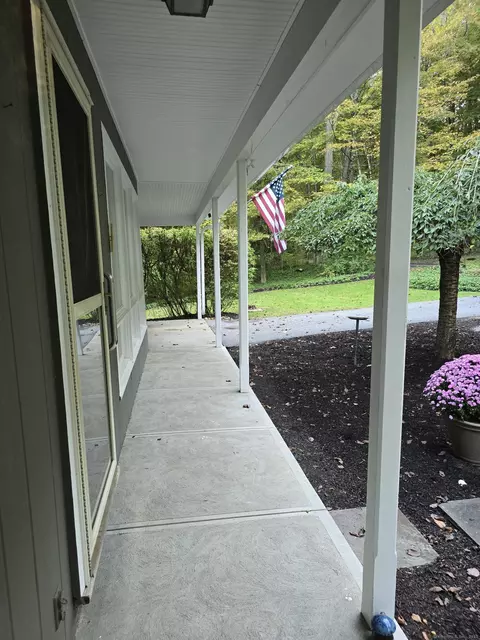 Exterior - 32 Old Green Rd, Sandy Hook, CT 06482 photo 4 of 7