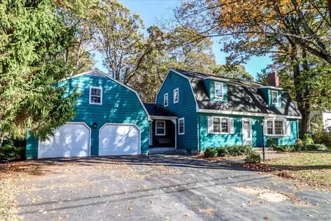 134 Brentwood Dr, Bristol, CT 06010