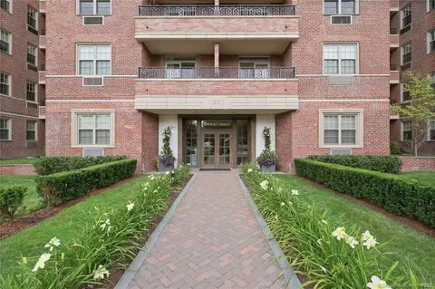 20 Church St #A22, Greenwich, CT 06830