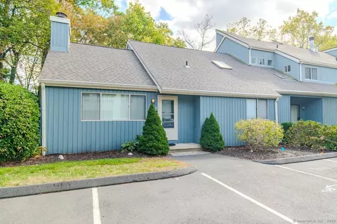11 Red Oak Cir #11, Shelton, CT 06484