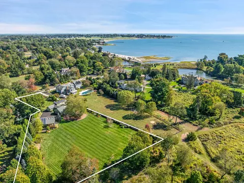 34 Sasco Creek Rd, Westport, CT 06880