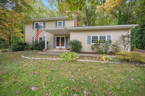 18 Hayes Ave, Ellington, CT 06029
