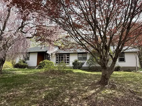 340 Moose Hill Rd, Monroe, CT 06468