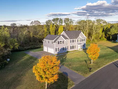 85 Weathervane Dr, New Milford, CT 06776