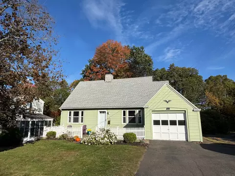 93 Tanner St, Manchester, CT 06042