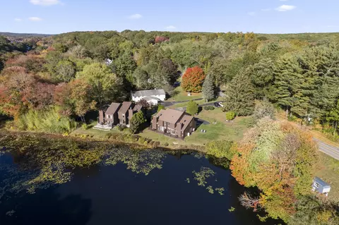108 E Pattagansett Rd #B, Niantic, CT 06357