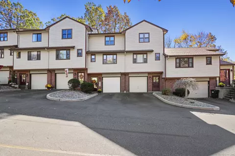 1516 E Main St #3, Meriden, CT 06450