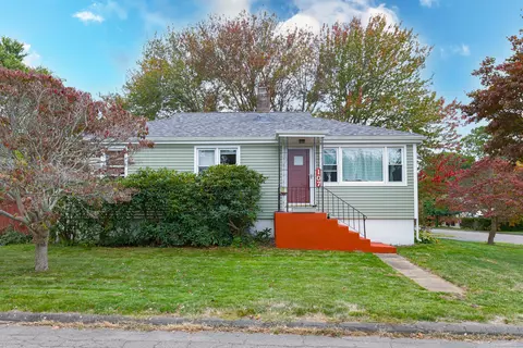 107 Tuthill St, West Haven, CT 06516