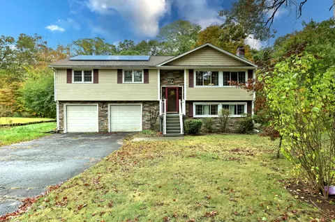 14 Loren Cir, Windsor, CT 06095