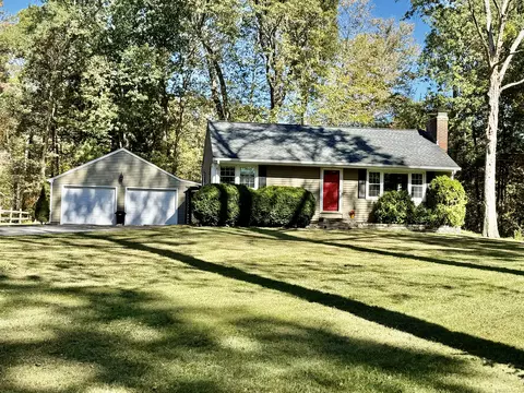 95 Colchester Ave, East Hampton, CT 06424
