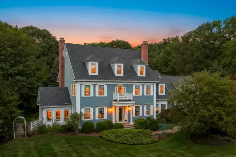 31 Lawlor Rd, Tolland, CT 06084