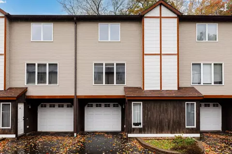 97 Dallas Ave #A4, Plainville, CT 06062