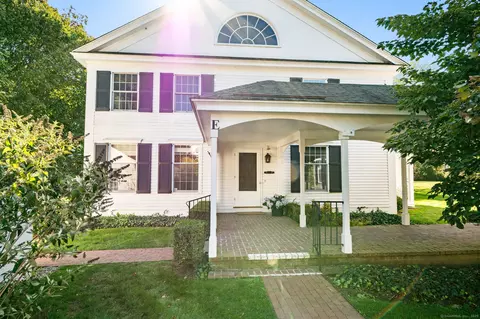 14 Ferry Rd #E2, Old Lyme, CT 06371
