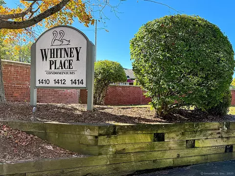 1410 Whitney Ave #E2, Hamden, CT 06517