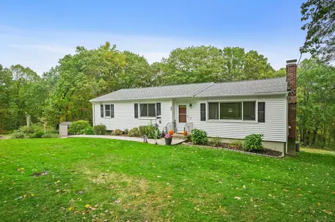 85 Far Horizons Dr, Shelton, CT 06484