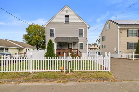216 Mckinley Ave, Stratford, CT 06615