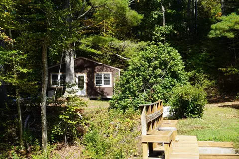 80 Lynch Rd, Chaplin, CT 06235