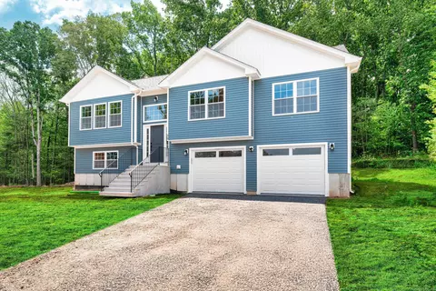 20 Desousa Dr, Manchester, CT 06040